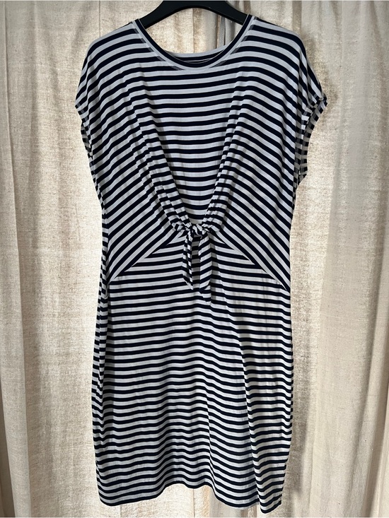 Liz Claiborne Dresses & Skirts - Striped Knot-Front Women’s Dress in Navy and White